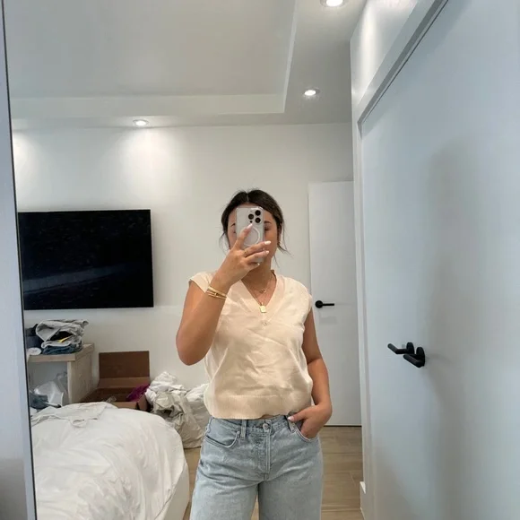 Cream Beige Sweater Vest Top (One Size) - Picture 2 of 4